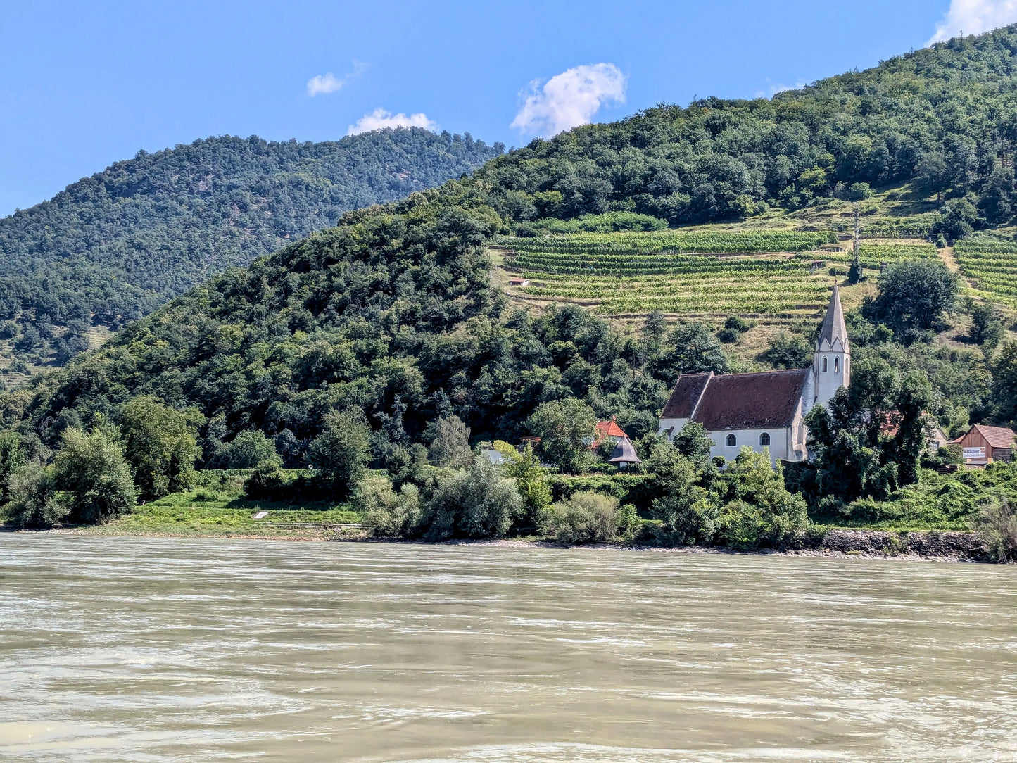 Wachau by Kayak: Full-Day Scenic Escape from Vienna