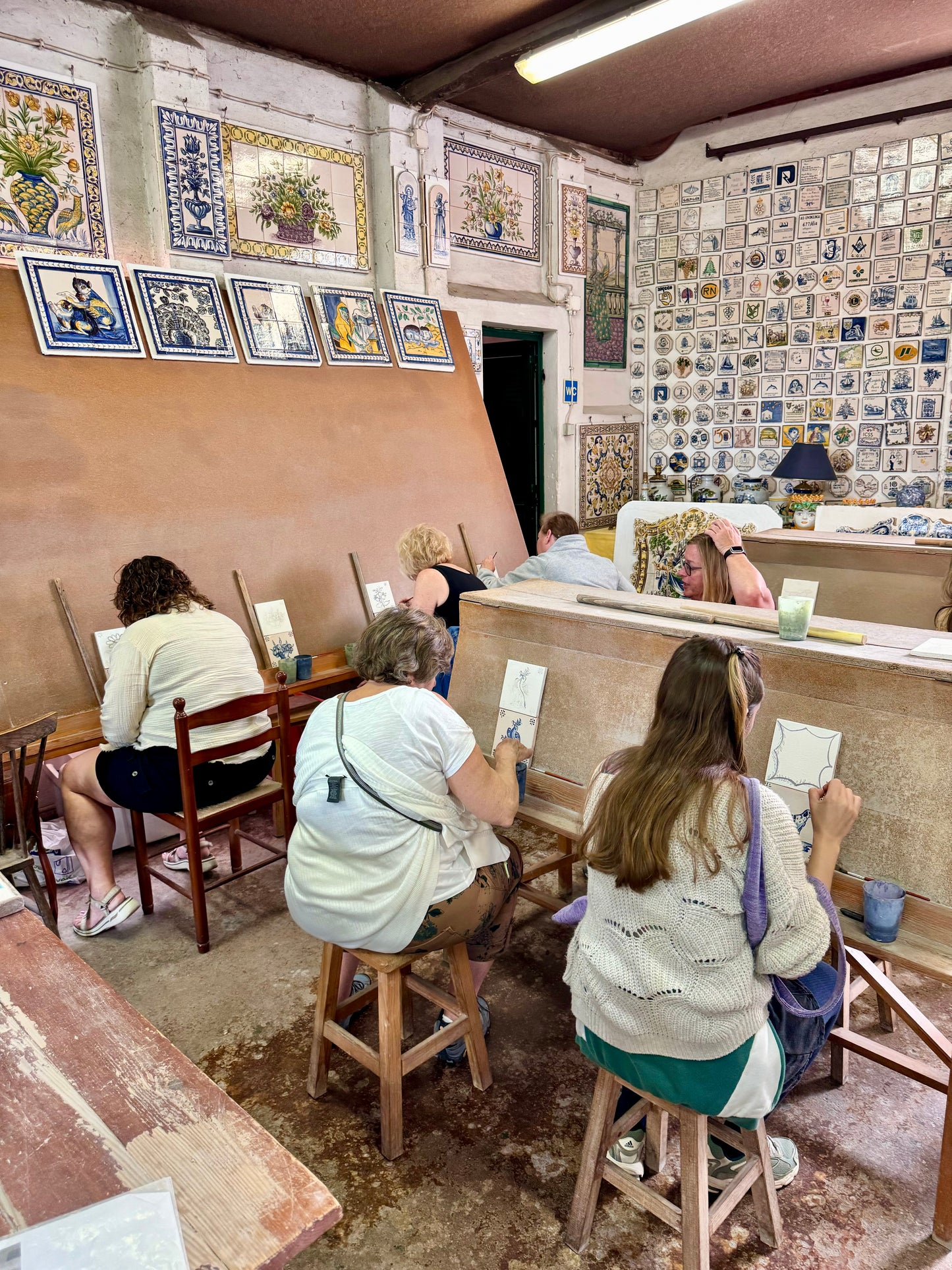Private Cheese, Wine and Tile Painting Tour in Lisbon