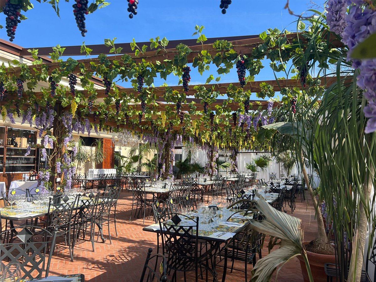 Garden Veranda Dinner & Wine Tasting in Tuscany