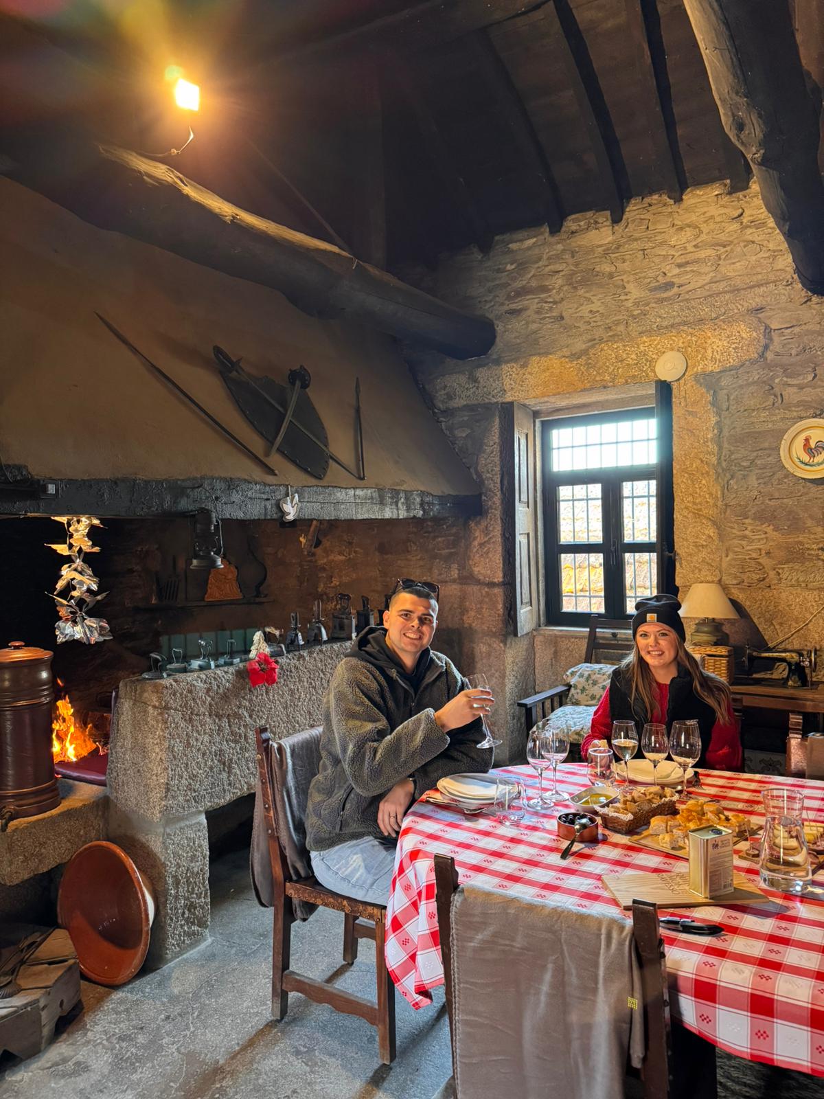 Premium Authentic Douro in a vintage Land Rover