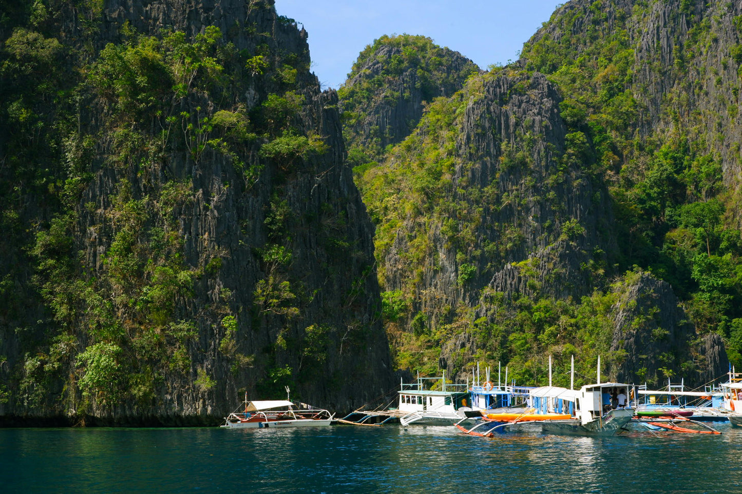 Coron, Philippines: Island Hopping Tour with Lakes & Lagoons