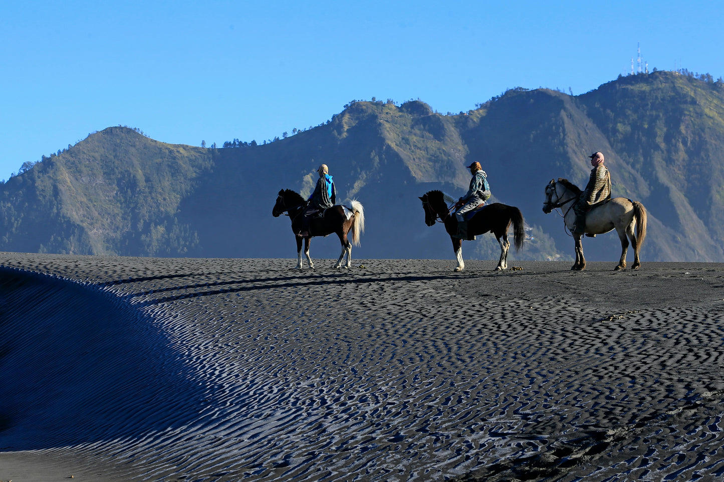 Lombok: Tropical Dreams Horseback Ride + Pick-up Available