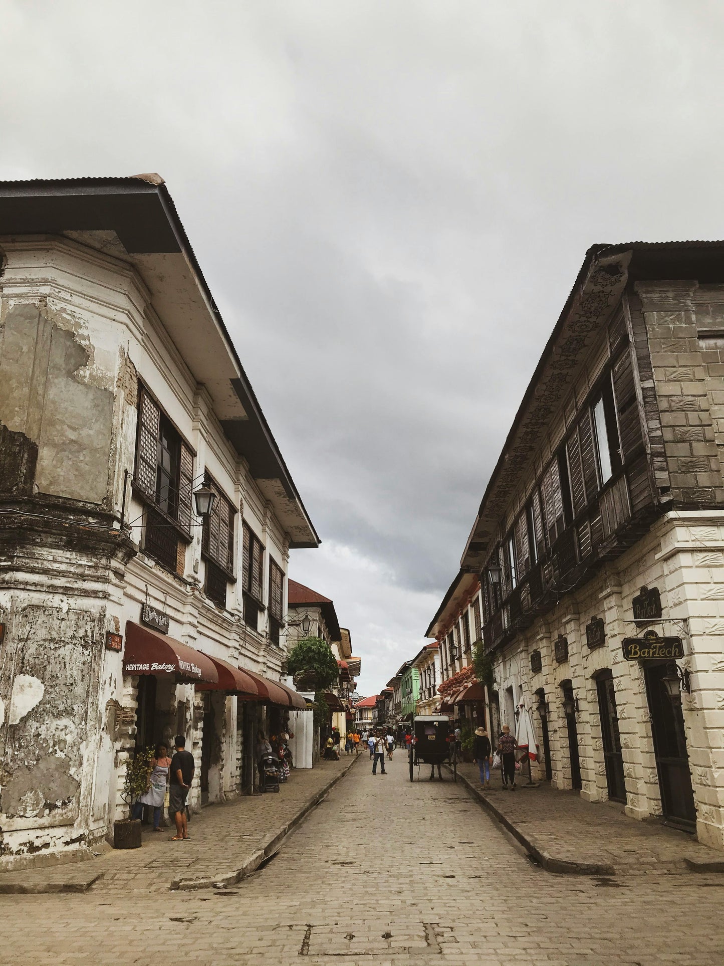Ilocos, Philippines: 3 Day Tour with Sand Dunes & Heritage