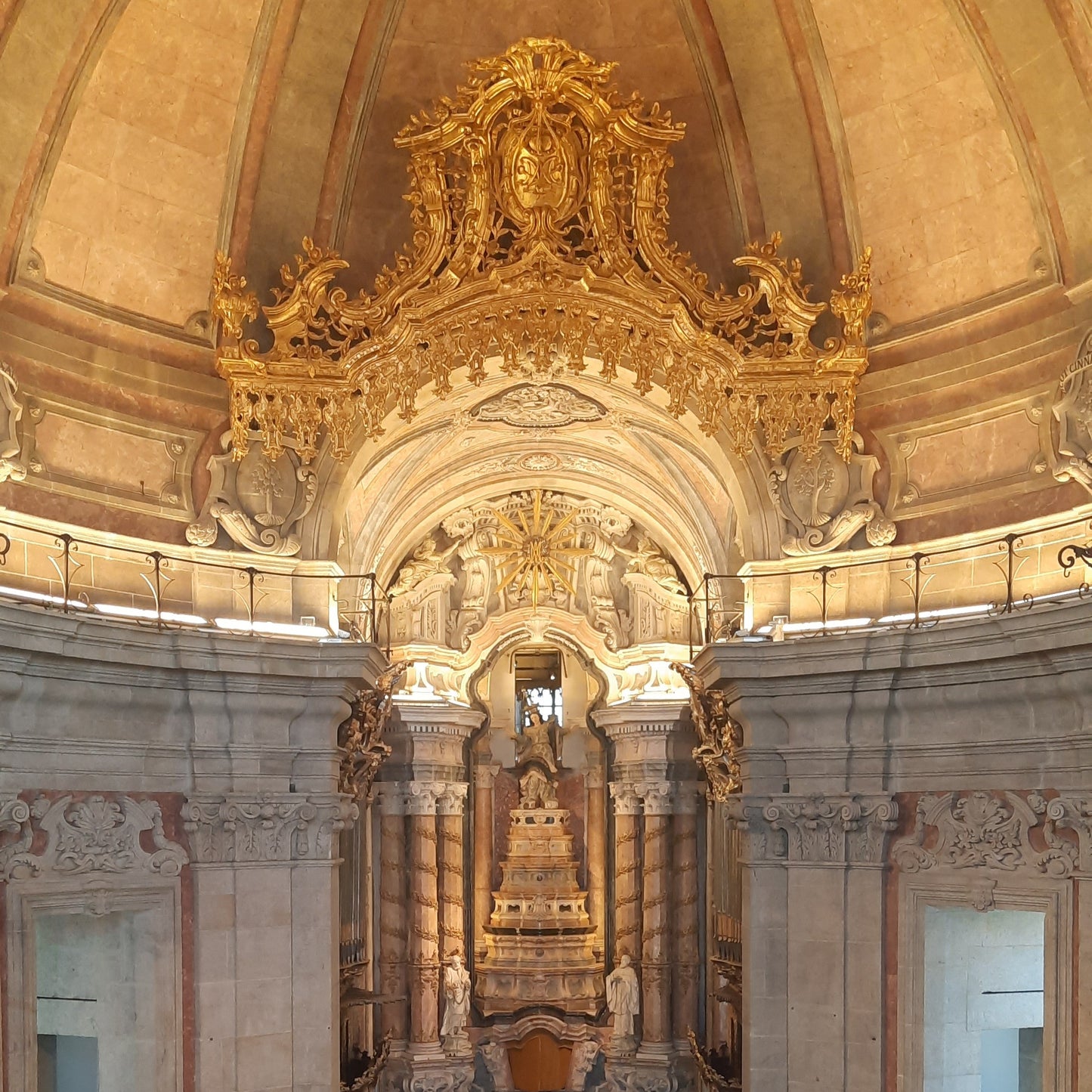 Porto City Day Tour – A Journey Through Culture, History & Wine