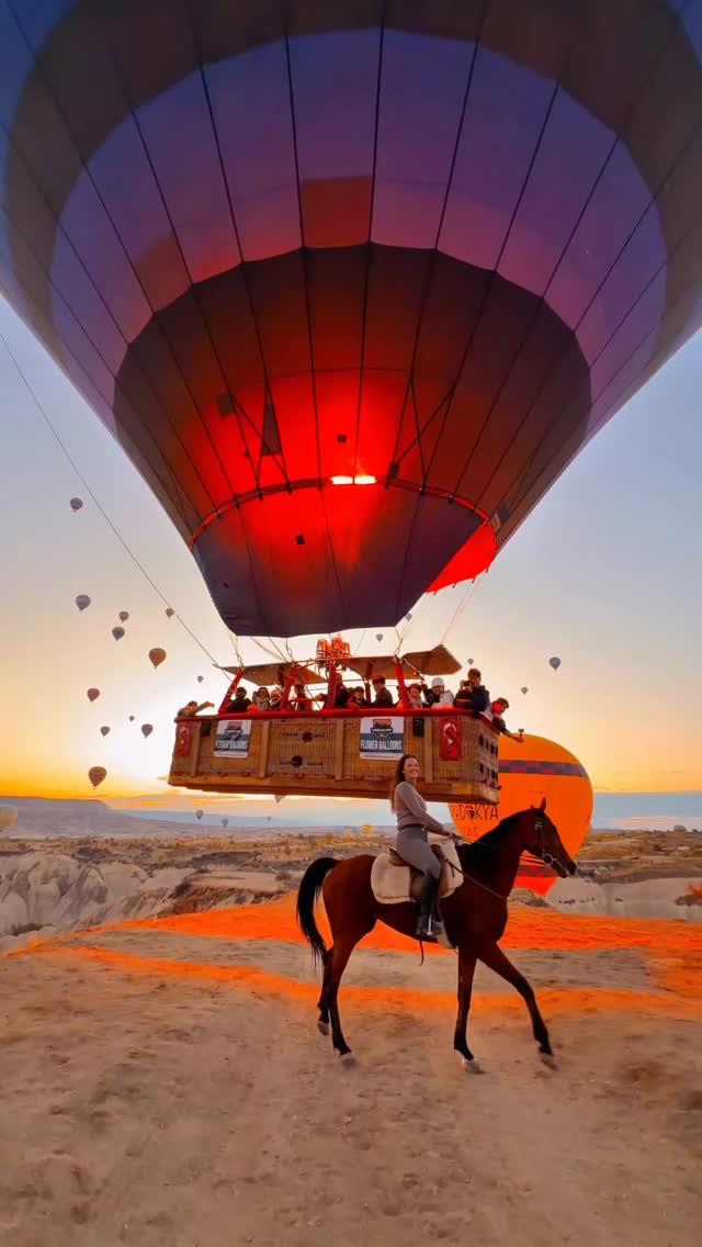 Göreme: Sunset Horseback Ride Fairytale + Pick-up Available