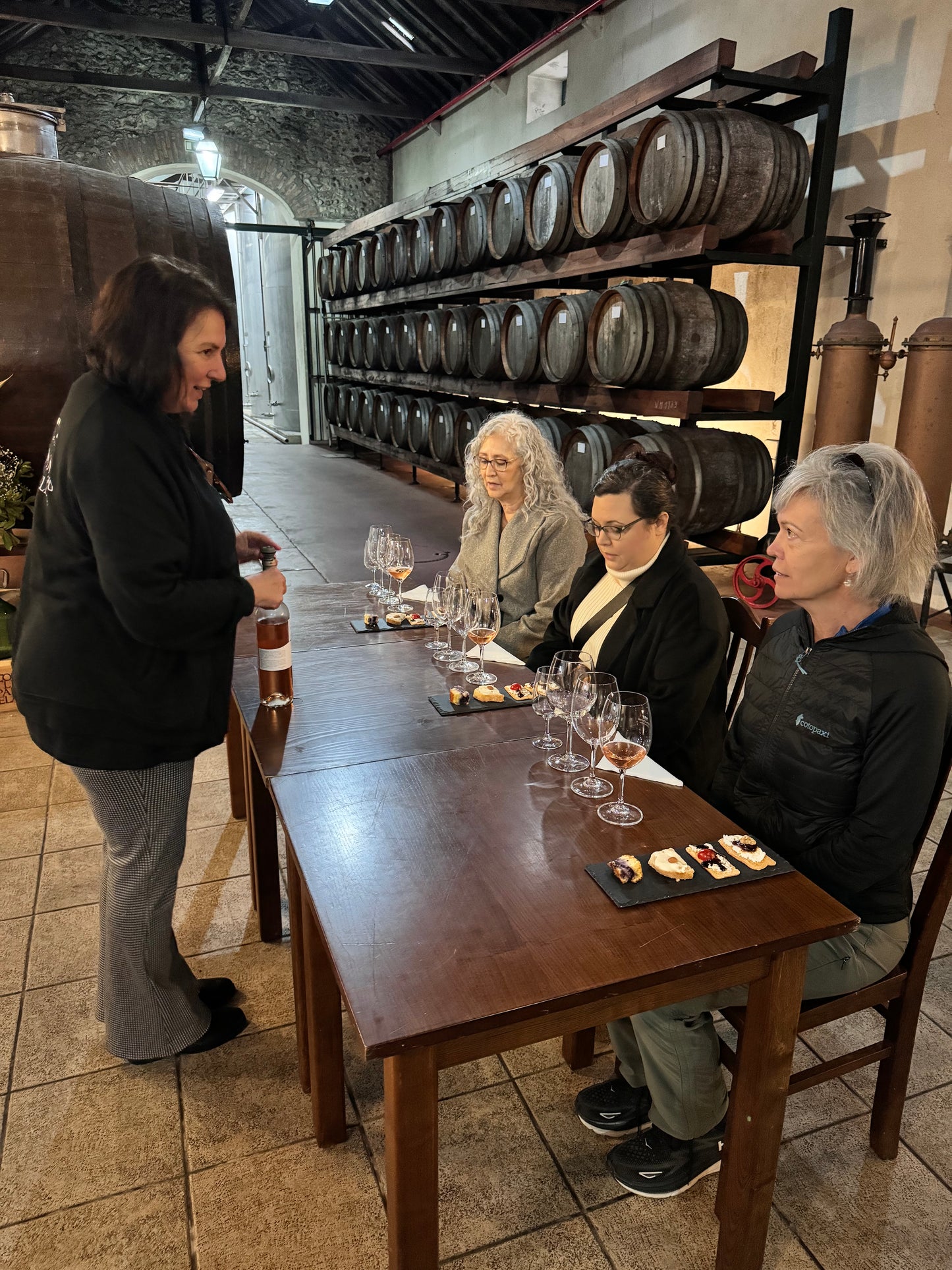 Private Cheese, Wine and Tile Painting Tour in Lisbon