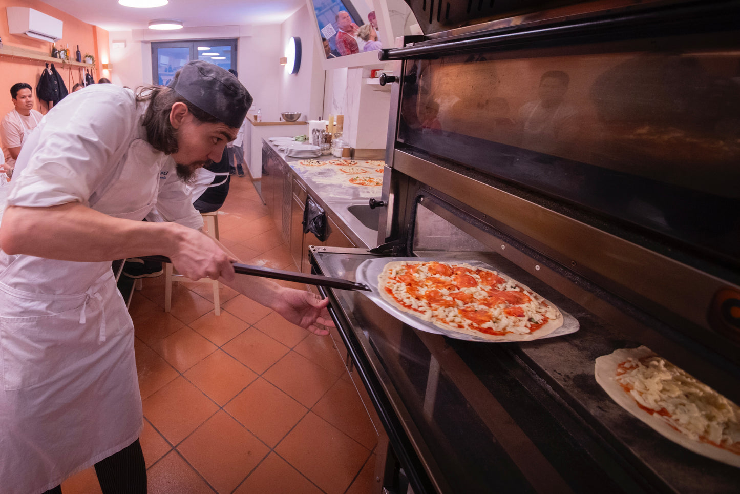 Pizza & Gelato cooking class in Florence