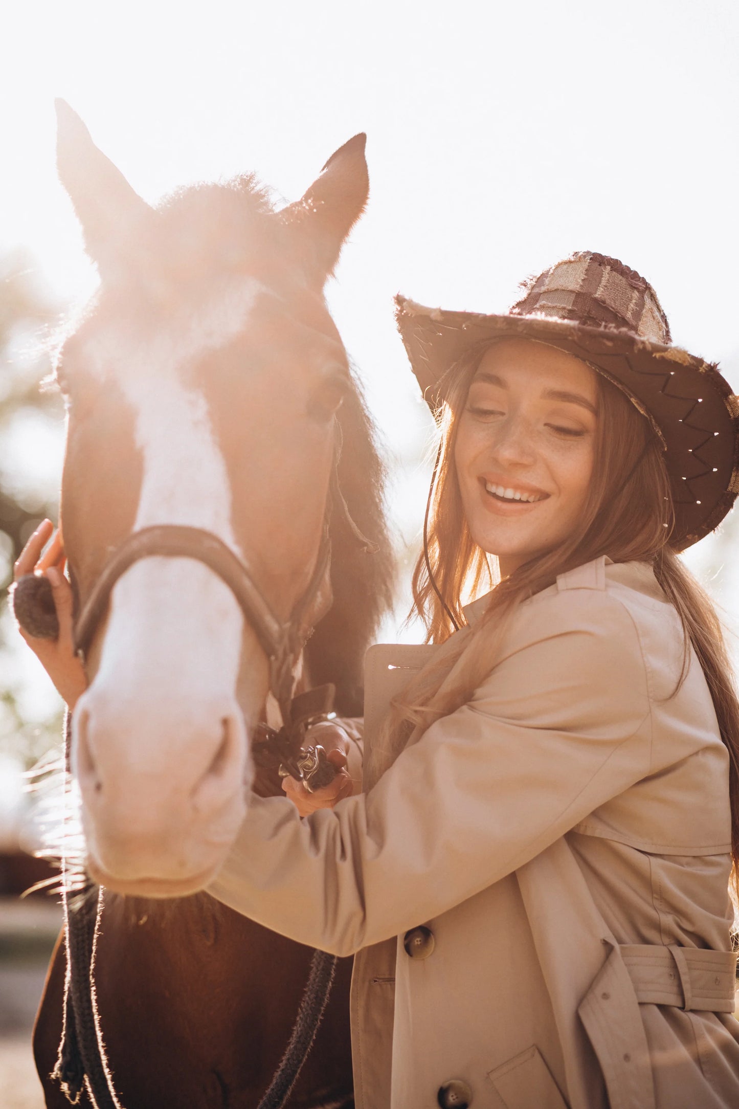 From Cape Town: Private Vineyard Horseback Ride & Wine Picnic