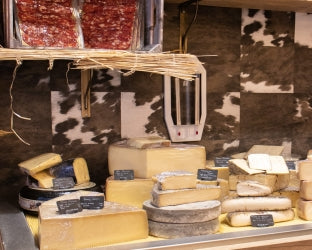 Bordeaux Gourmet & Wine Tour: A Journey Through Taste and Tradition