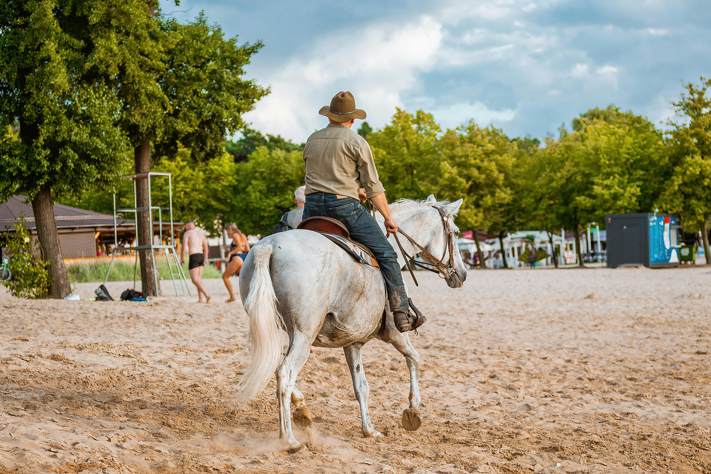 Melides: 1.75-Hour Beach and Dunes Horse Ride